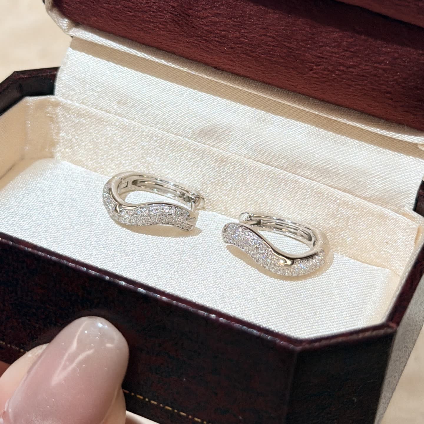 Tiffany & Co. Elsa Peretti® Diamond Wave Earrings